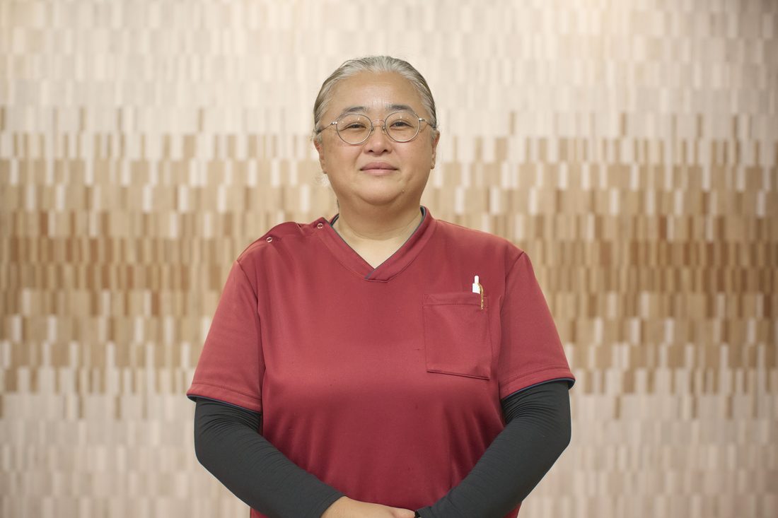 西村亮子